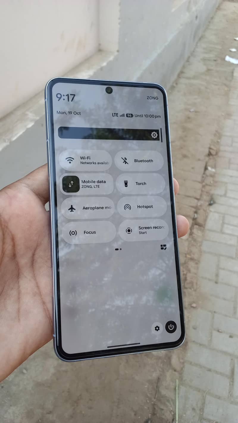 Google Pixel 8 Pro 1
