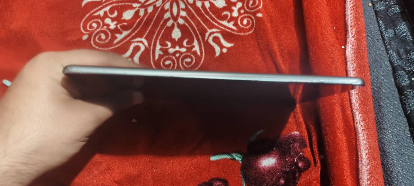 Apple IPad 6th Generation 3