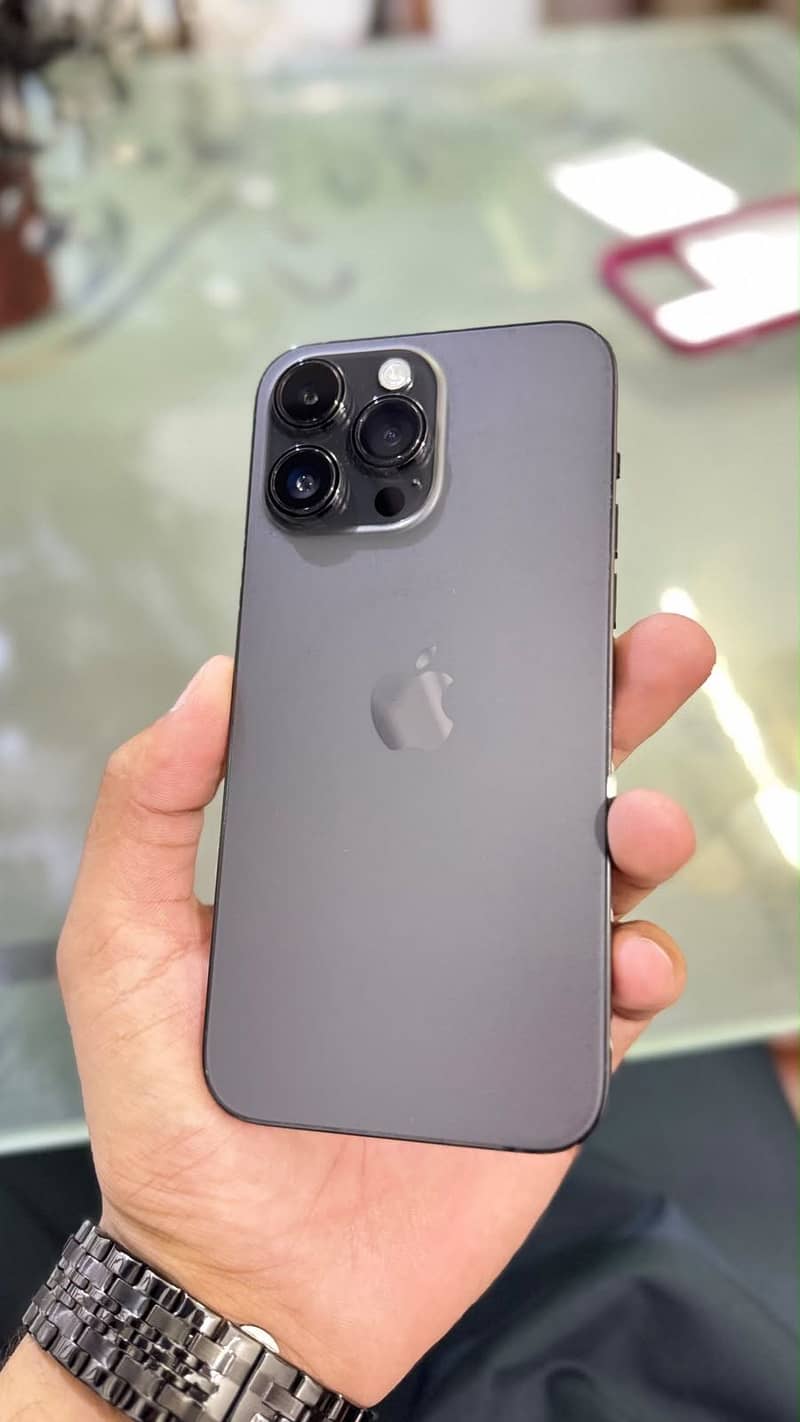 Apple iPhone 14 Pro Max 0