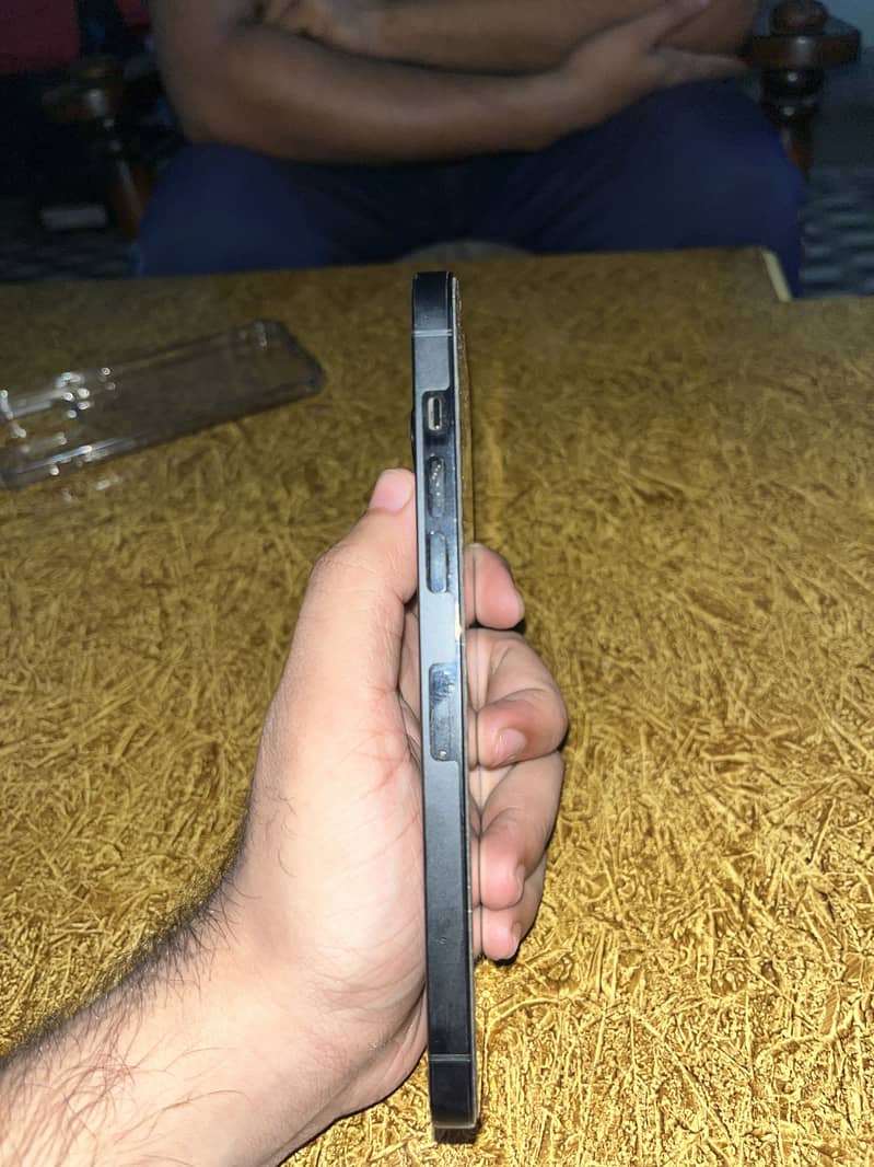 Apple iPhone 14 Pro Max 5