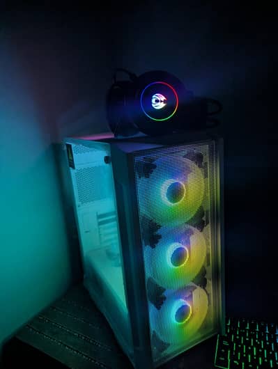 Gaming pc (free headphones) (no gpu)
