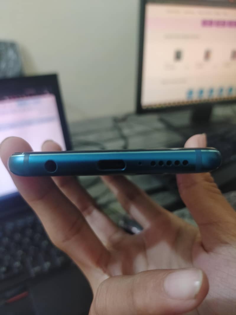 Honor 10 3