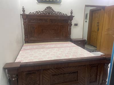 King bed with 2 side tables and dressing  including mattress