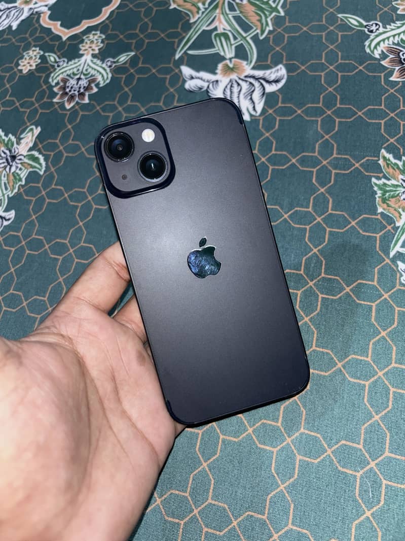 Apple iPhone 13 1