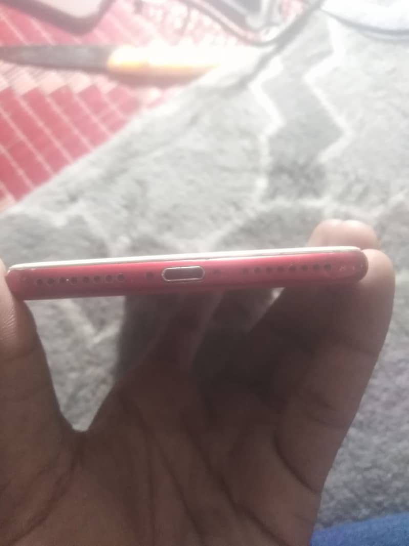 Apple iPhone 7 Plus 5