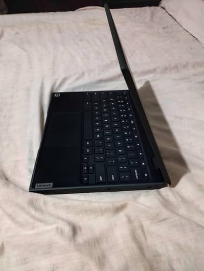Lenovo 100e 10/10 condition 4/32 03076339159