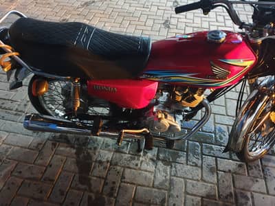 Honda CG 125 - 2016 Model Well Maintained