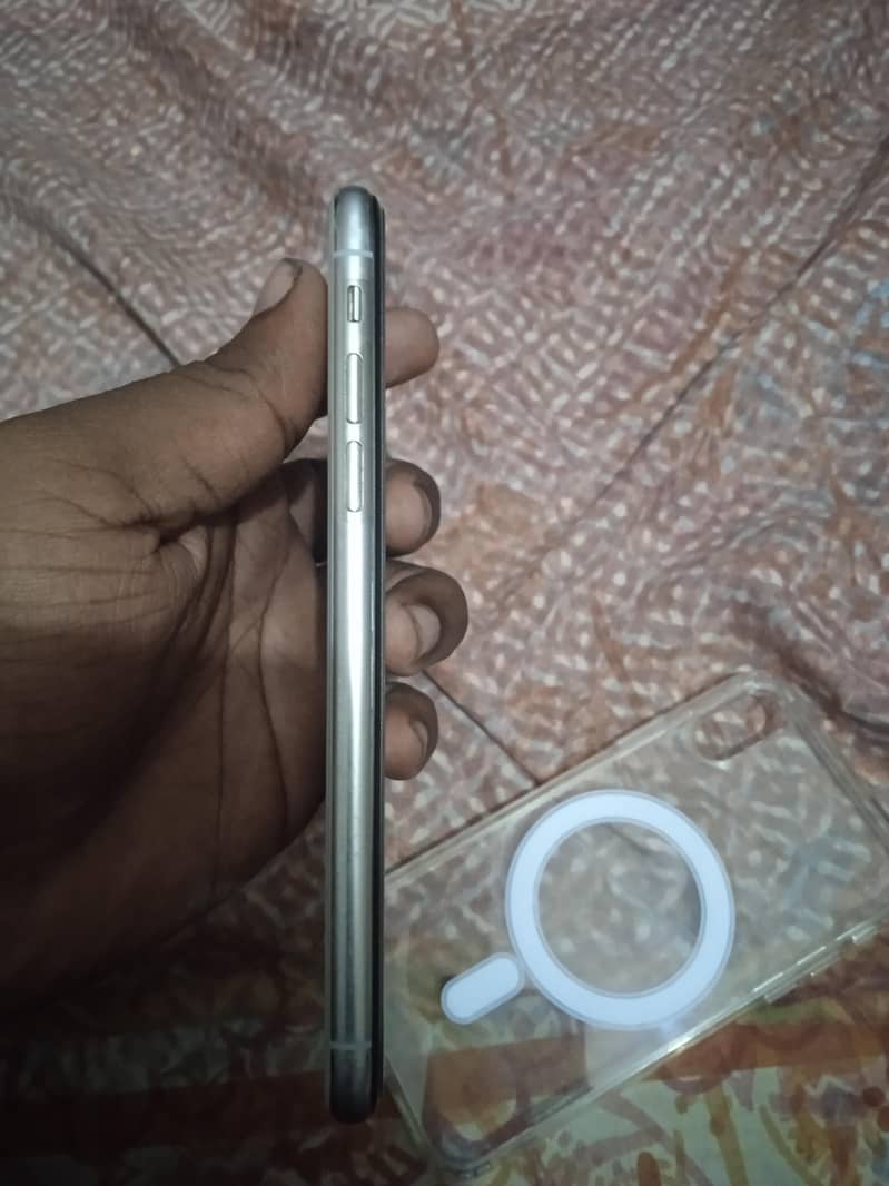 Apple iPhone X 1