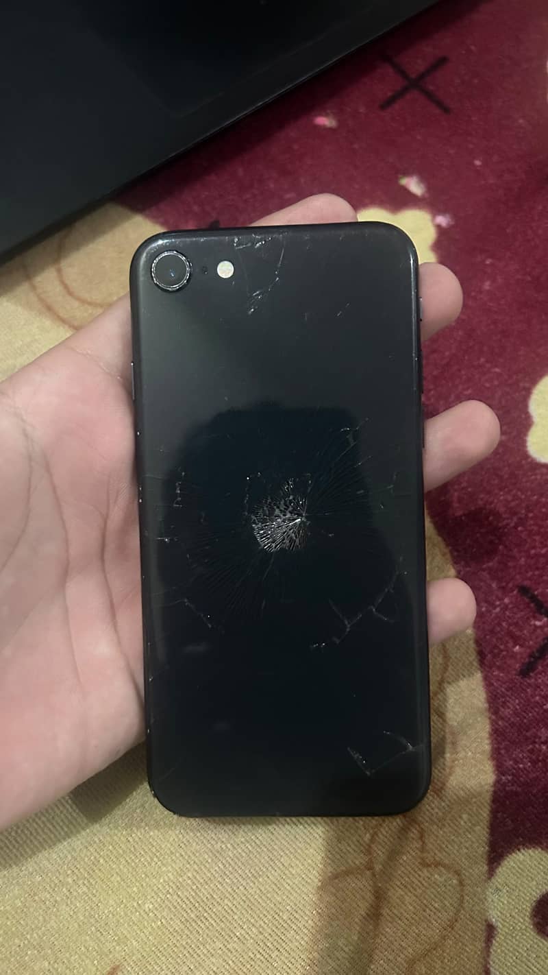 Apple iPhone SE 6