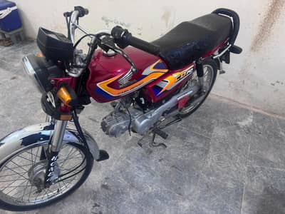 Honda cd70 2025 bike all documents original condition