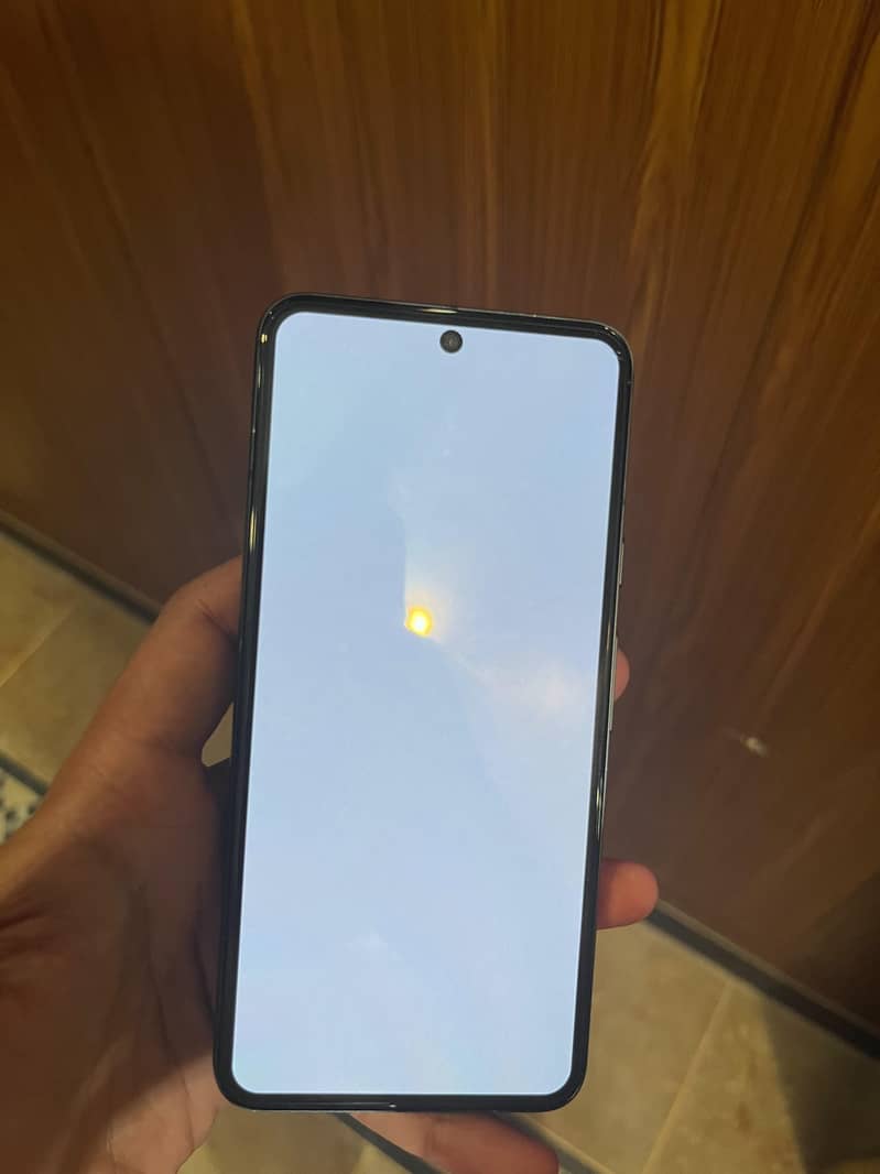 Google Pixel 8 3