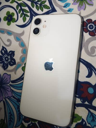 Apple iPhone 11 factory unlock 90 betry