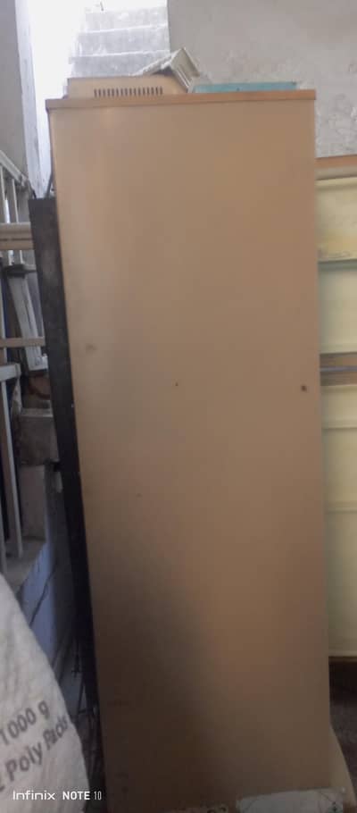 PEL  brand 2 door medium size