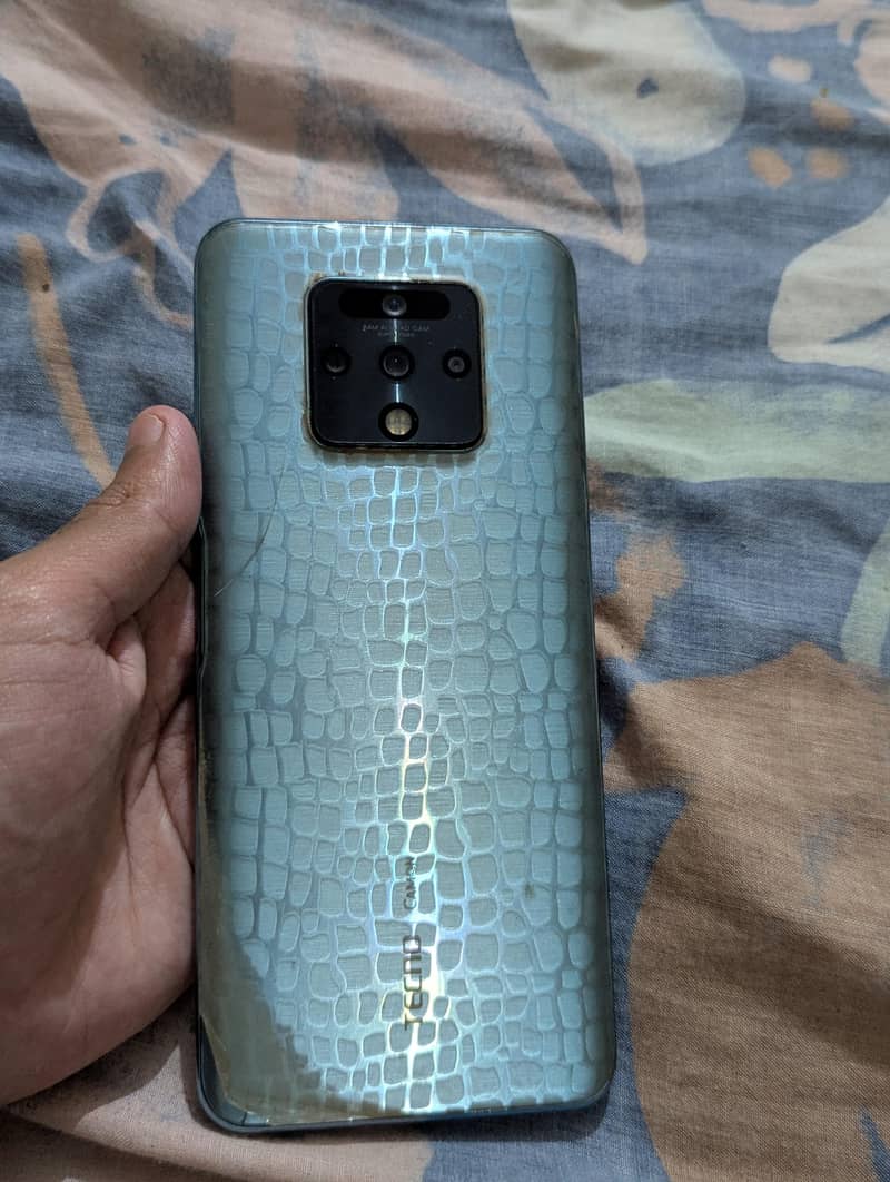 Tecno CAMON 16 Premier 1