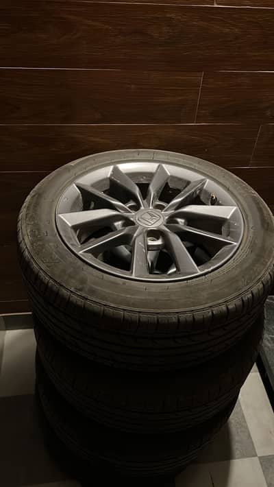 Alloy wheels 16 inches original civic x 2020