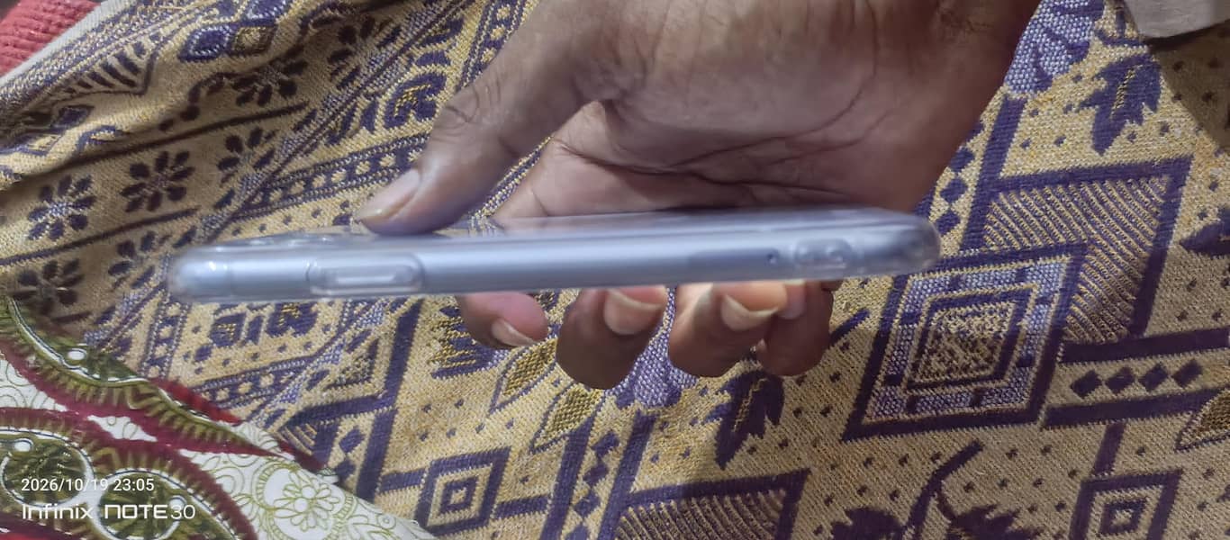 Apple iPhone 11 2