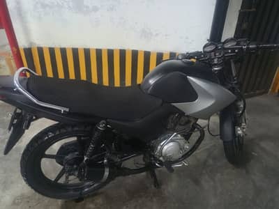 Yamaha YBR 125 2015