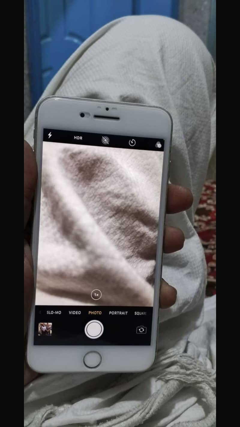 Apple iPhone 7 Plus 2