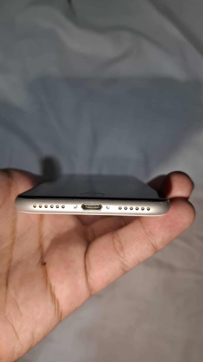 Apple iPhone SE 2