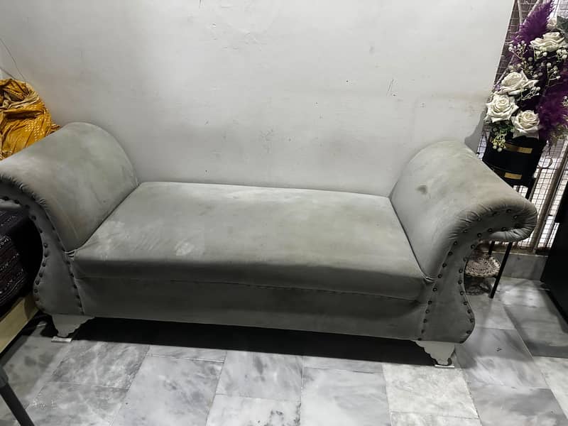 Sofa settee 0