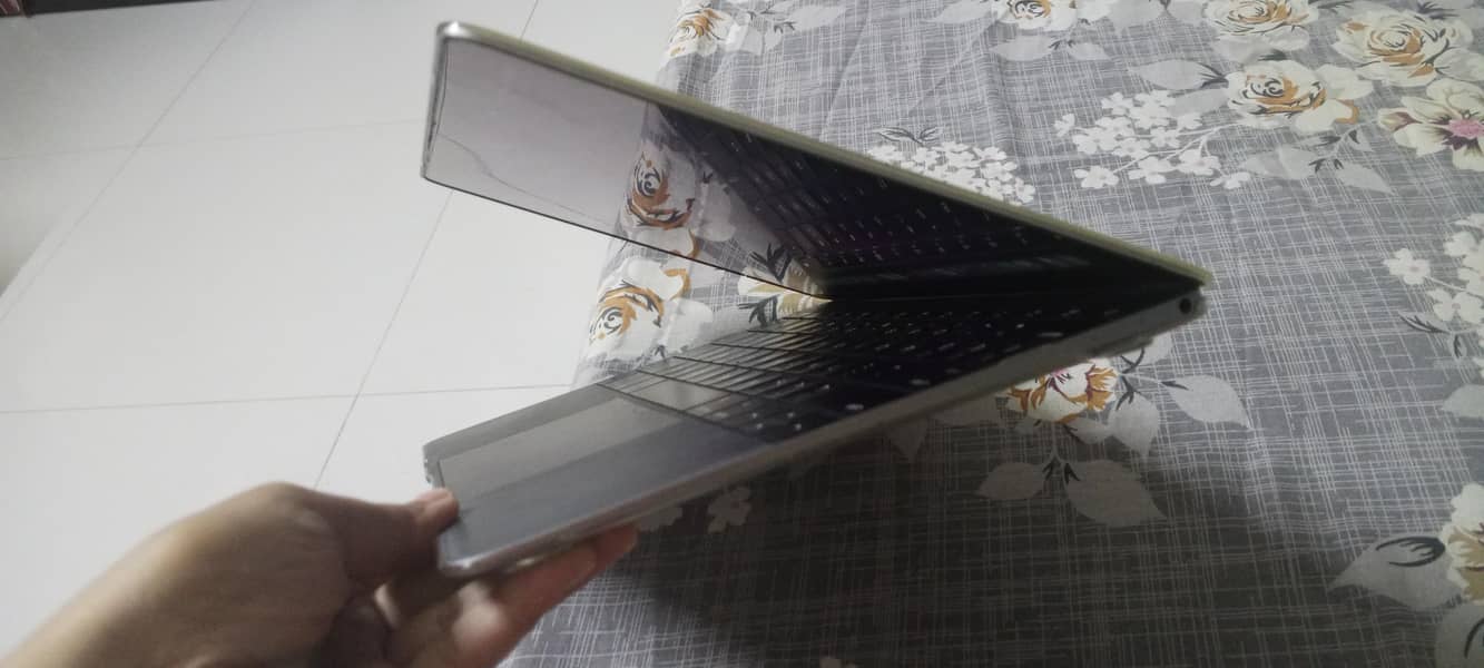 Mac book 4