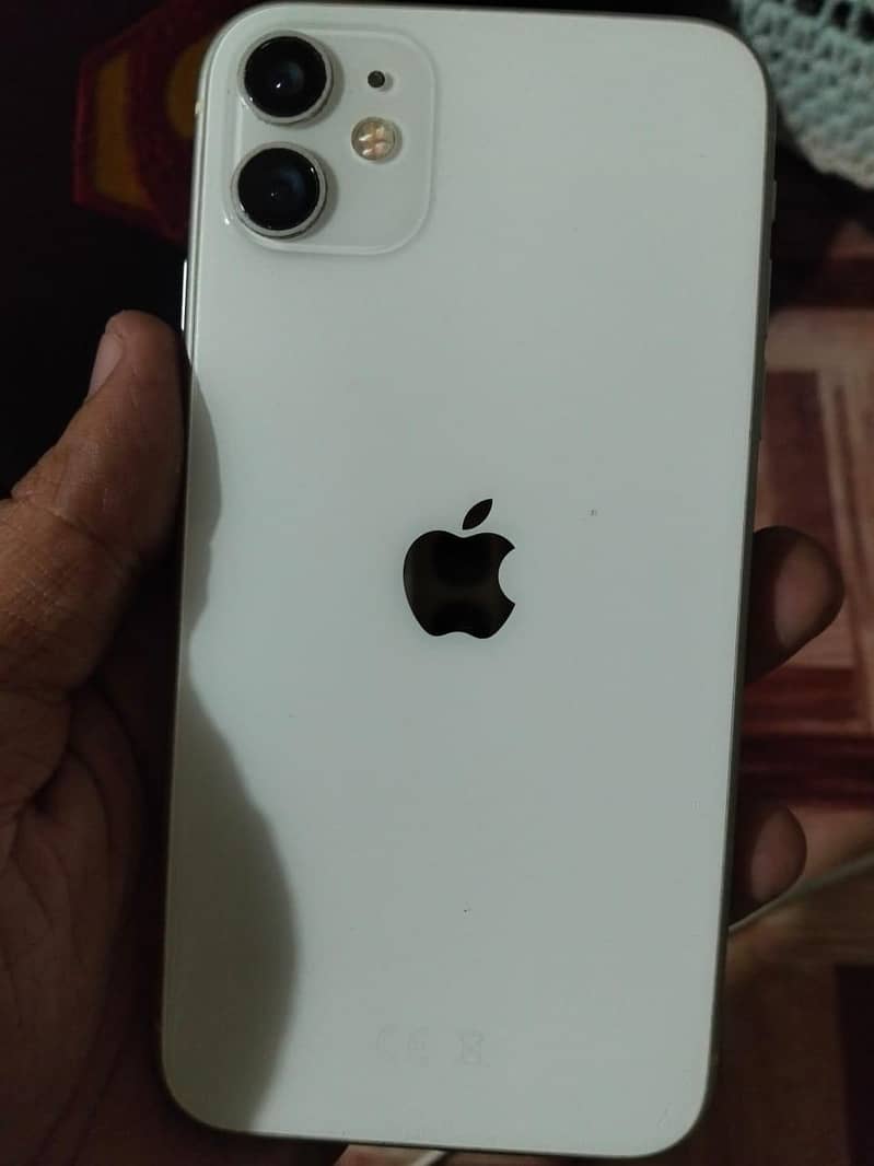 Apple iPhone 11 0