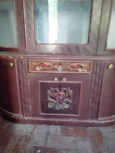 showcase 4 sale