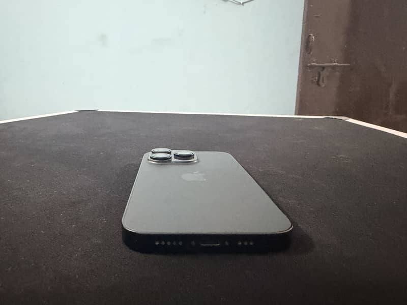 Apple iPhone 14 Pro 3