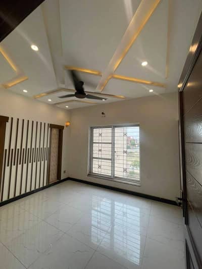 5 Marla floor Available For Rent