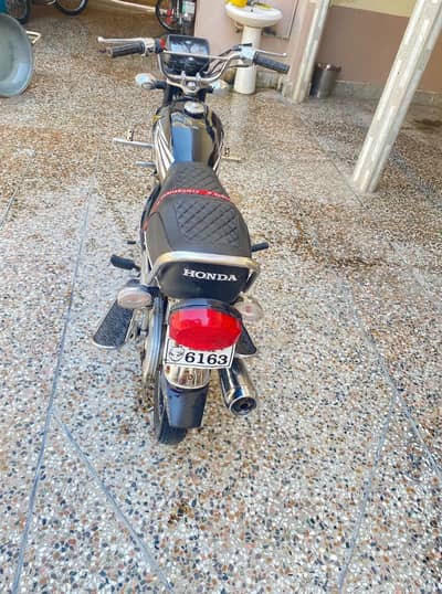 HONDA 125 GENUIN TANKY SATH