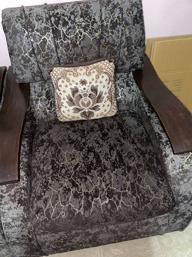 Aone condition sofa set 1