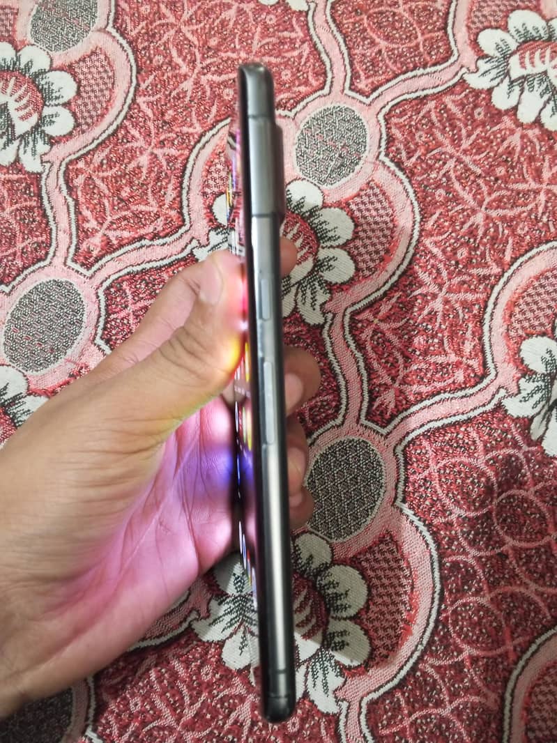 Google pixel 7 pro 4