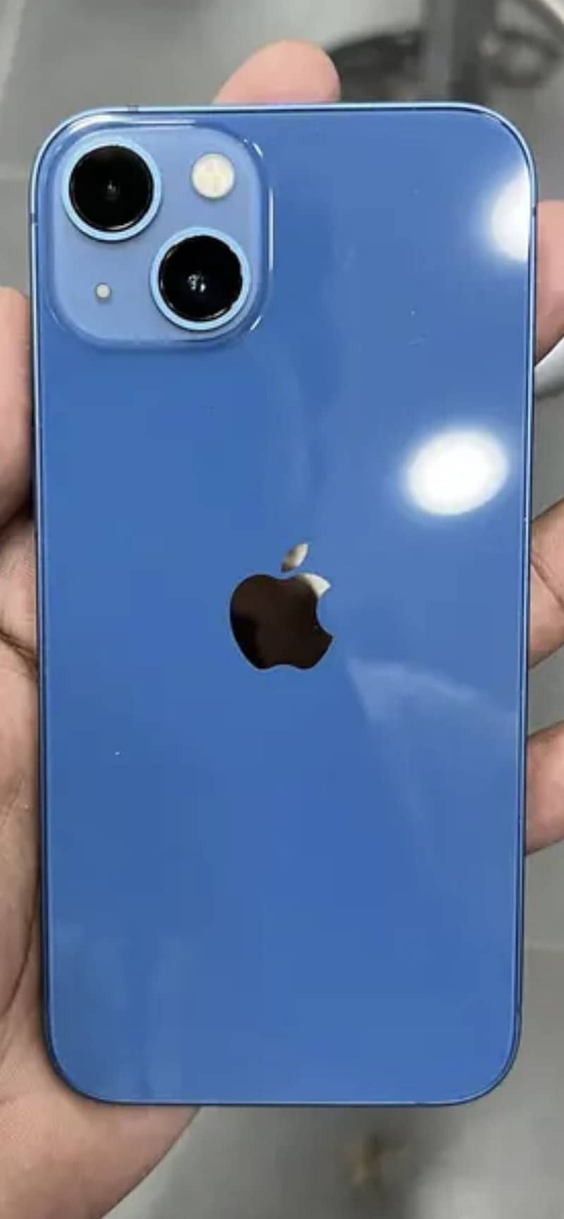 Apple iPhone 13 0