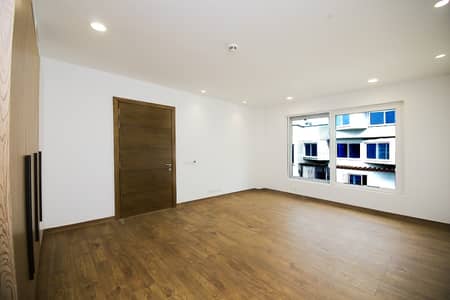 2 BEDROOM FACING GARDEN SEMI FURNISHED APARTMENT FOR RENT