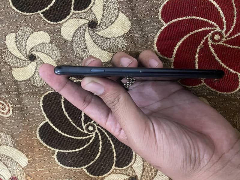 Apple iPhone 7 0