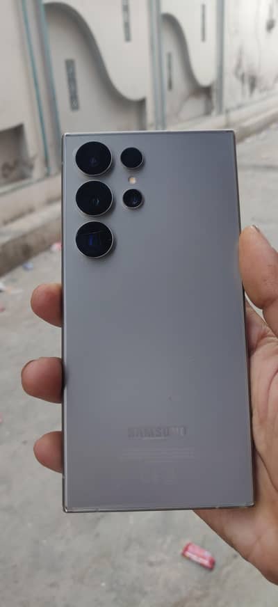 Samsung Mobile S24 Ultra/12/512 camplet box/10/10
