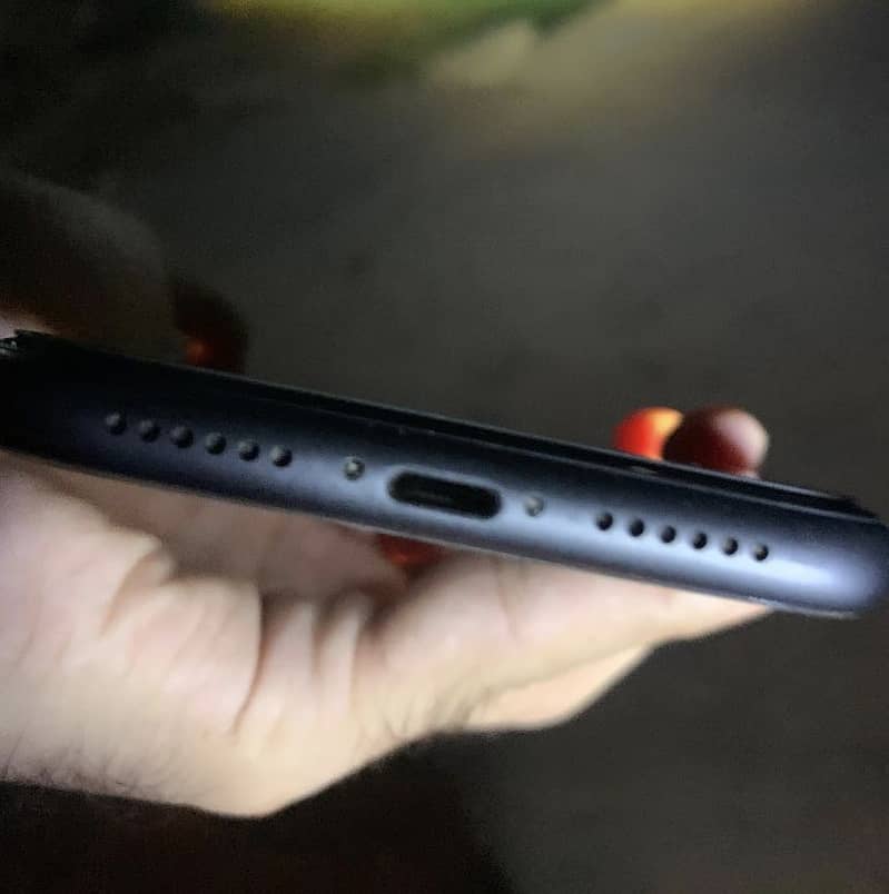 Apple iPhone 11 2