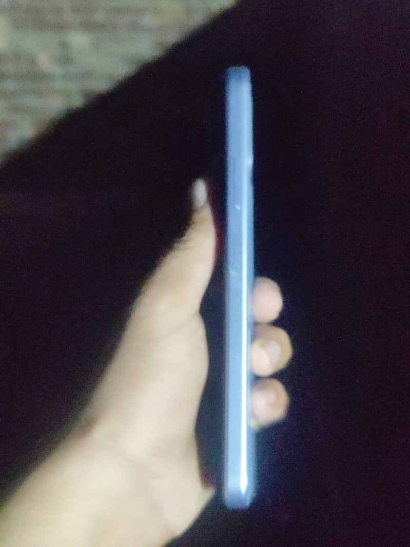 OPPO A6k 4