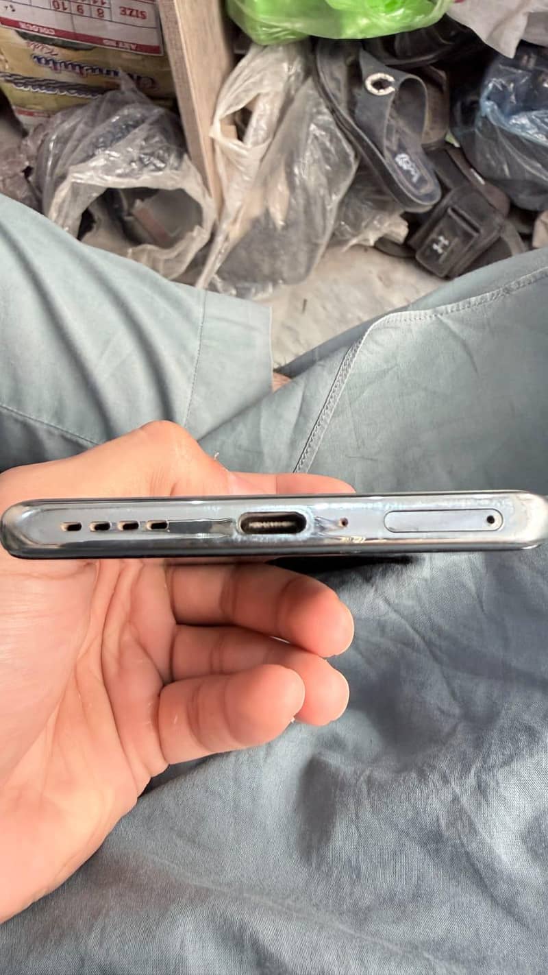 Infinix Note 40 Pro 0