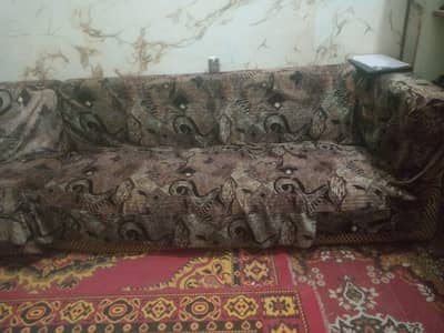 2 sofas one is 4 seater and one is 2 seater