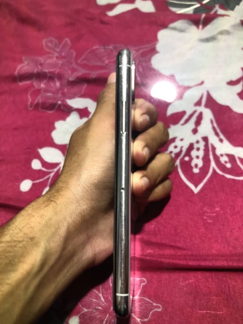 Apple iPhone X 2