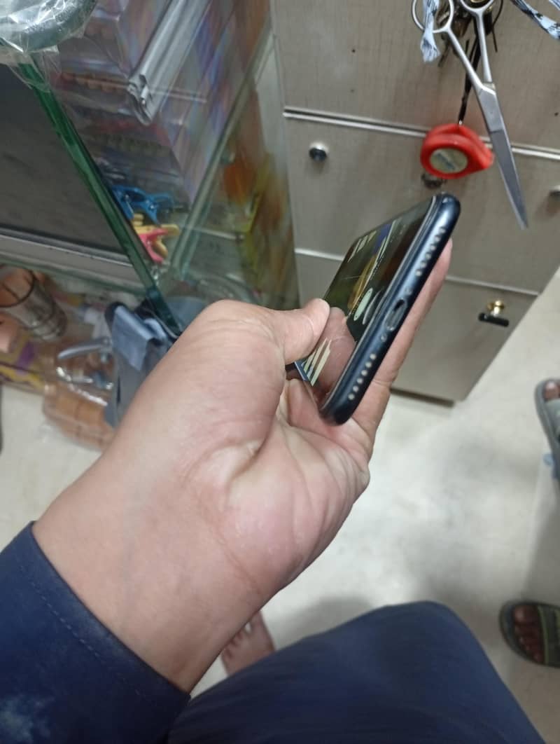 Apple iPhone 7 Plus 1
