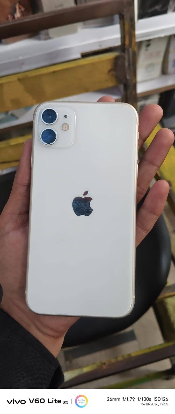 Apple iPhone 11 0