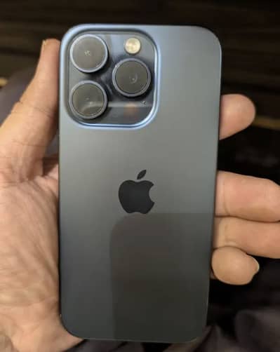 Apple iPhone 15 Pro 87 battery health