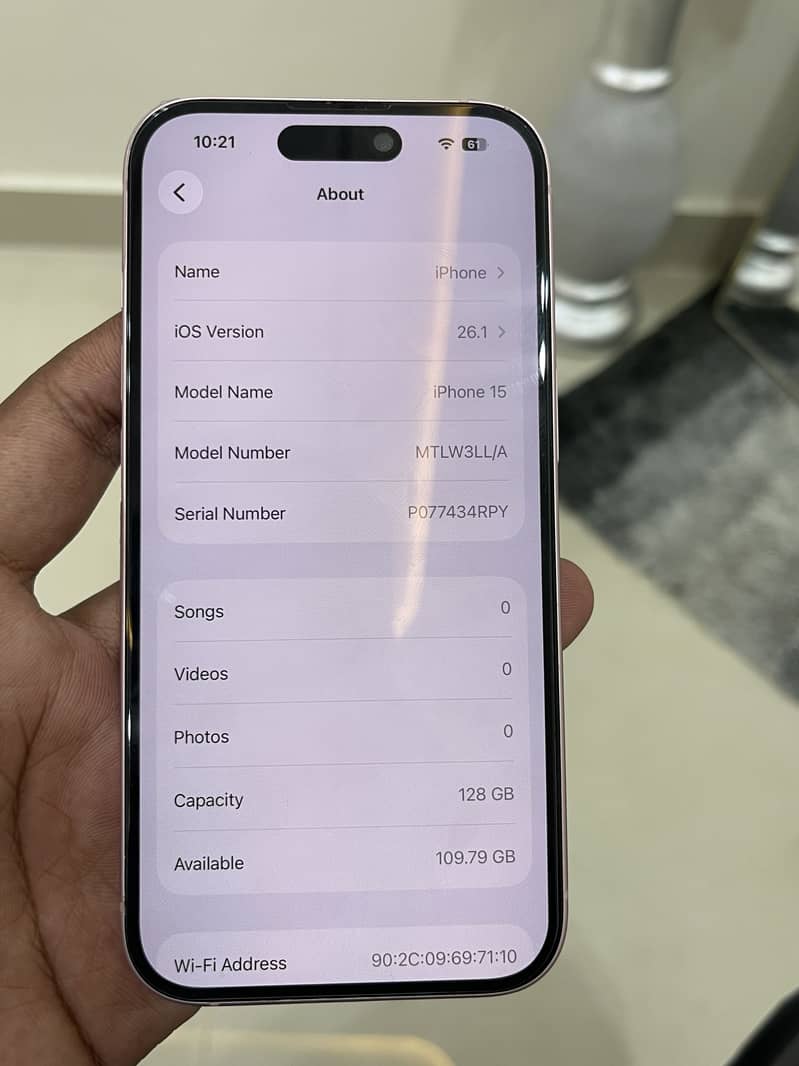Apple iPhone 15 2