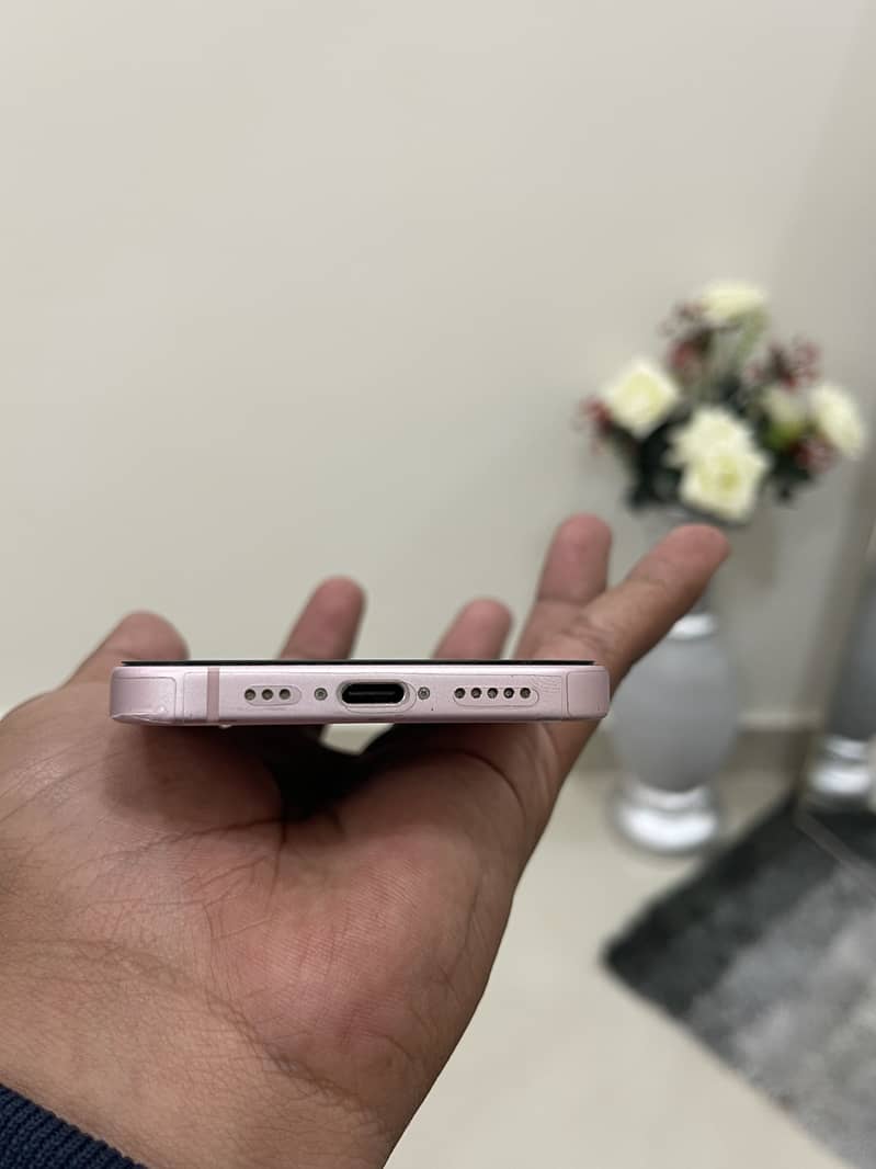 Apple iPhone 15 3