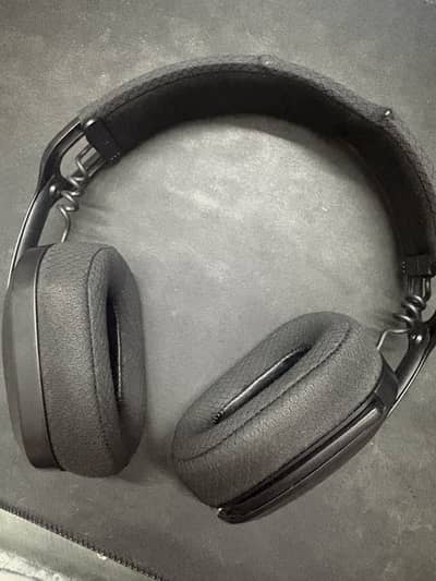 Bloody GR285 Wireless Tri Mode Headphone Headband broken