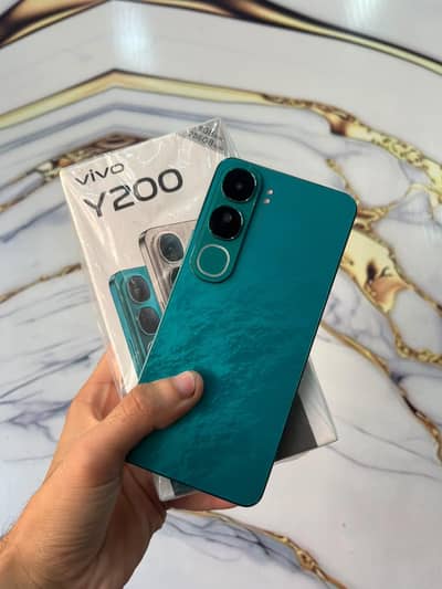 Vivo Y200