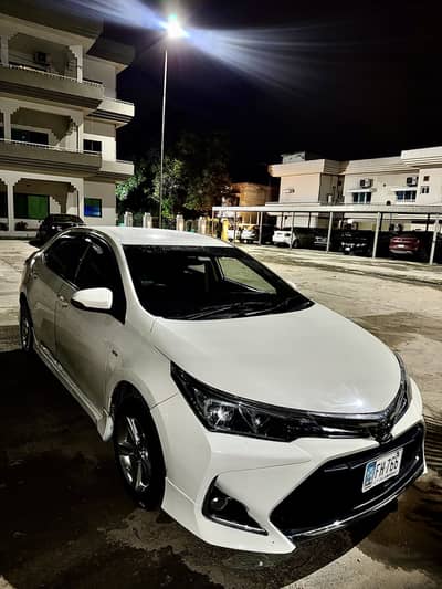 Toyota Corolla GLI 2015 Uplifted to Altis. 150k/month