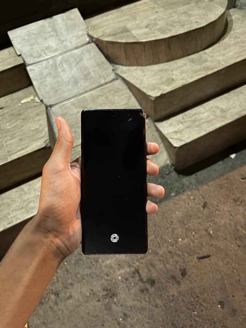 Tecno CAMON 40 Pro 8
